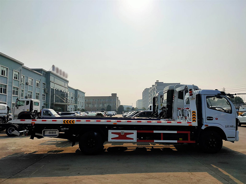 七臺河市勃利縣汽車雪地困境救援：專業團隊緊急出動，助您安全脫困